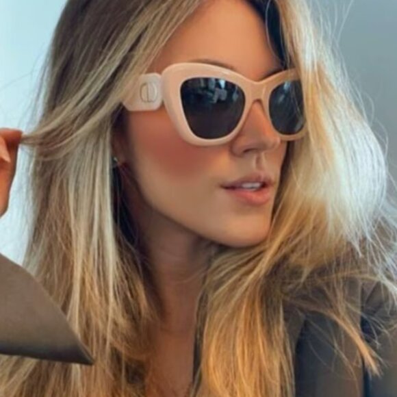 NEW AUTHENTIC DIORBOBBY B1U 40C0 PINK GREEN BUTTERFLY WOMEN DIOR SUNGLASSES - Picture 1 of 4